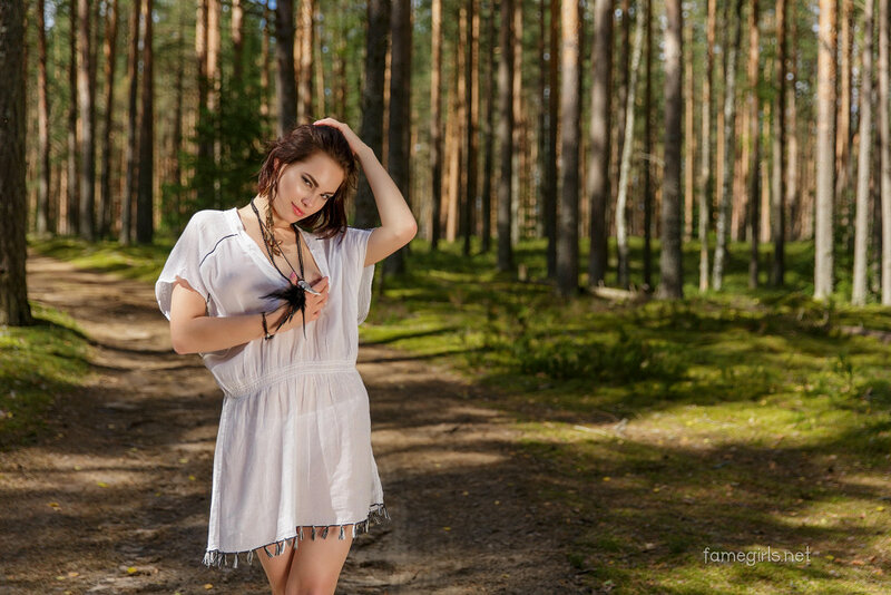 Алиса, 33